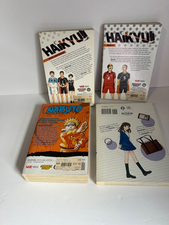Other - Set of 4 Manga Books - Naruto + Haikyu!! backs